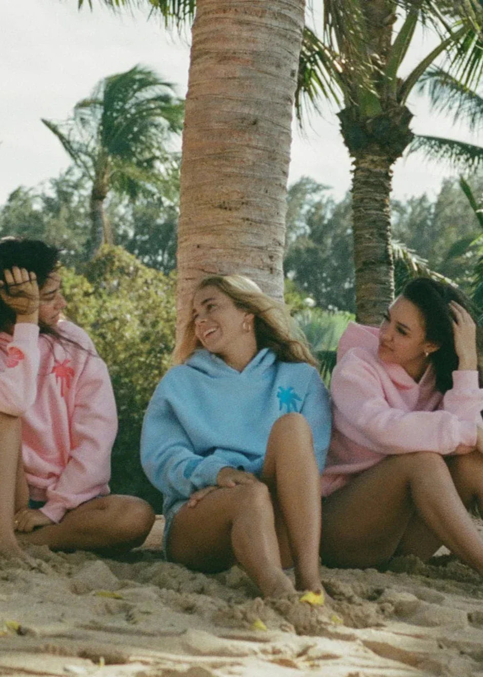 Sage Hoodie: Det perfekte samspil af komfort, stil og natur